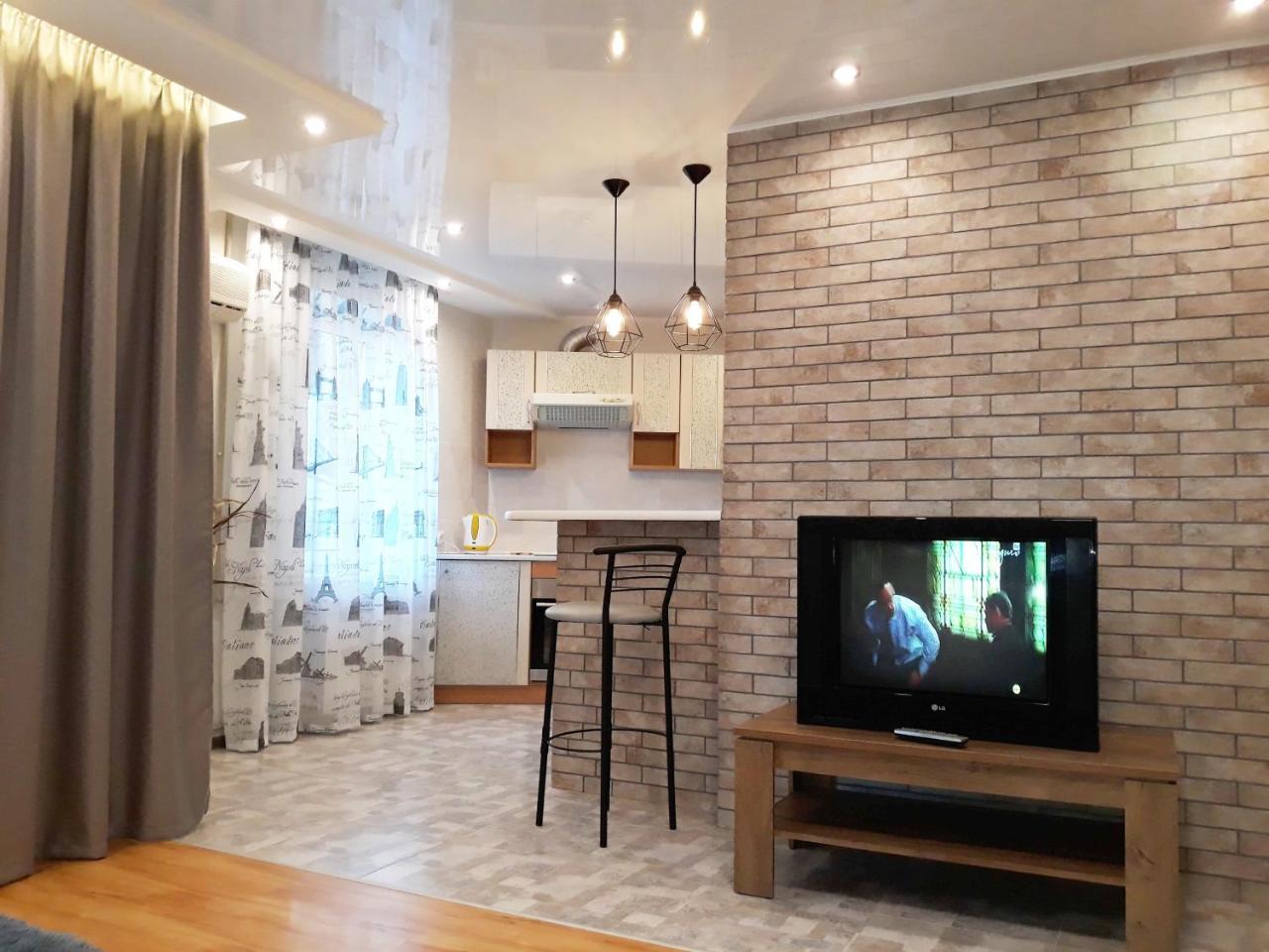 Apartment - Matusevycha Street 2-11 Krivoy Rog Ngoại thất bức ảnh